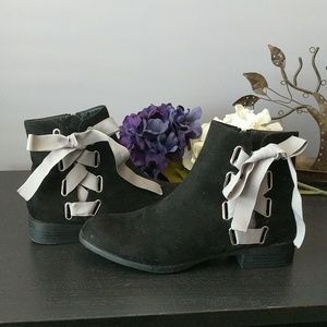 Olivia Miller Elmhurst Ribbon Boots